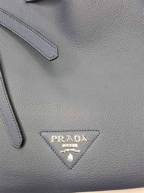 prada τσαντα μαυρη|prada handbags.